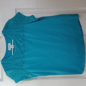 Liz‎ Claiborne top